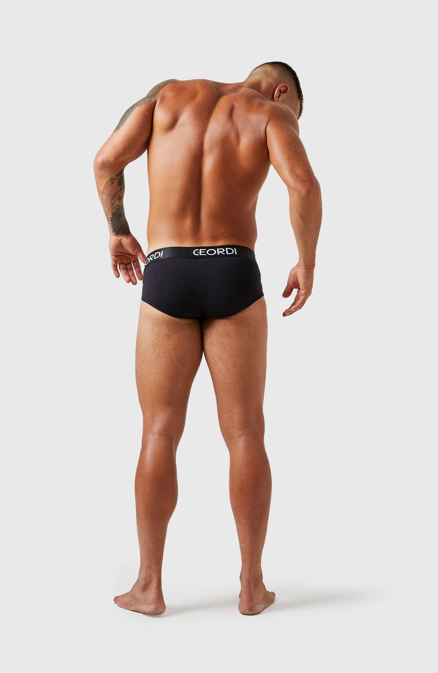 Hip briefs made of premium combed cotton and mesh (GG03L6)