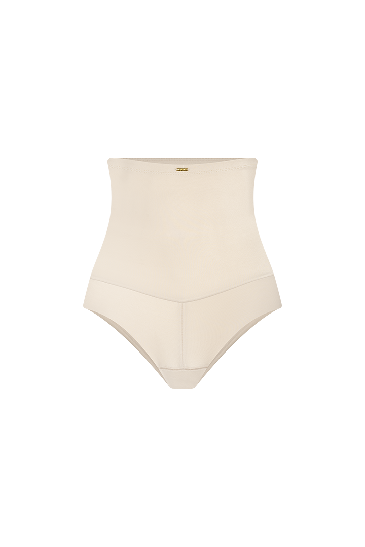 Classic panty made of premium microfiber with high compression (020764)
